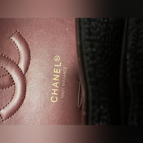 Black Caviar Leather Quilted Classic Flap Medium Shoulder Bag with Gold Accents - Picture 8 of 14